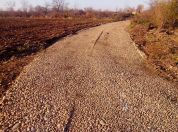 Počelo uređivanje atarskih puteva na levoj obali