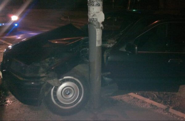 Zrenjaninski put: Taksista doživeo infarkt tokom vožnje, sleteo sa puta i poginuo - 09.04.2014