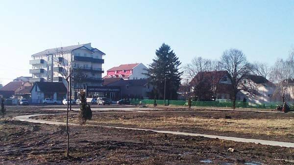 Gradi se novi parkić za decu u Borči-2015