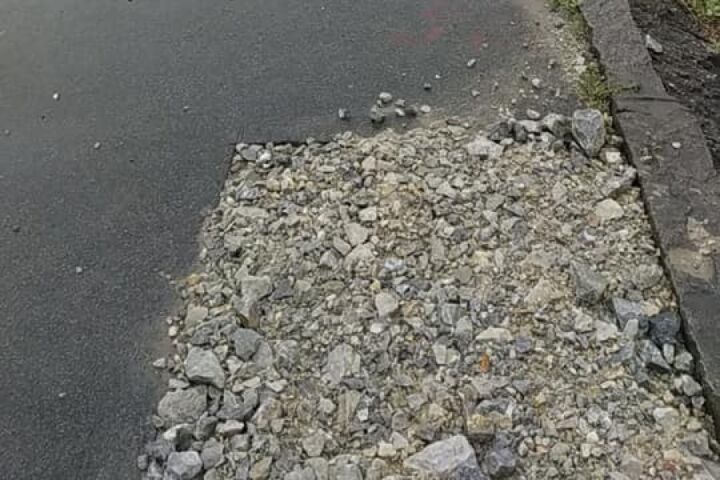 prilikom-gasifikacije-u-krnja-i-probijena-cev-voda-curela-danima-www